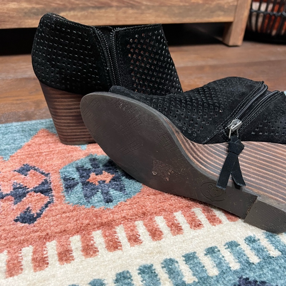Lucky Brand wedge Booties - Picture 8 of 9